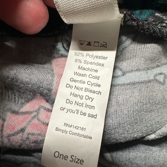 LuLaRoe Rock of Love Black w/ Red Rose & Barbed Wire Leggings One Size O/S OS - Picture 7 of 10